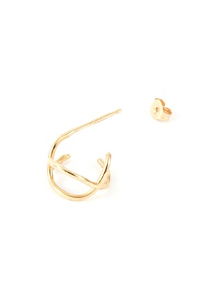Detail View - Click To Enlarge - SARAH & SEBASTIAN - 'Kintsugi' abstract 10k yellow gold hoop earrings