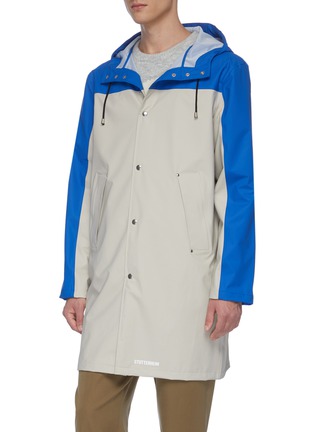 Detail View - Click To Enlarge - STUTTERHEIM - 'Falun Split LW' colourblock hooded unisex raincoat