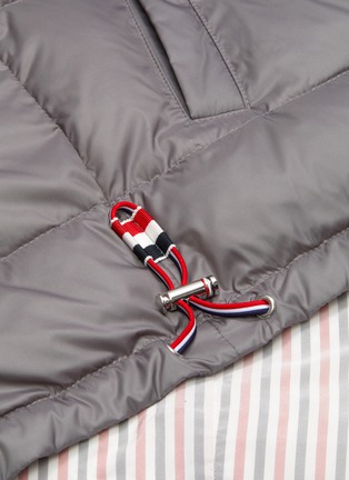  - THOM BROWNE  - Detachable hood stripe down puffer jacket