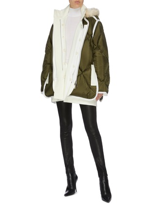 Figure View - Click To Enlarge - SACAI - Faux fur trim hooded contrast placket down puffer jacket