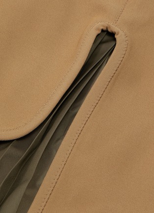Detail View - Click To Enlarge - TOGA ARCHIVES - Colourblock pleated underlay cutout skirt
