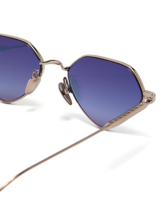 Detail View - Click To Enlarge - PEPPERTINT - 'Bundy' mirror metal angular frame sunglasses