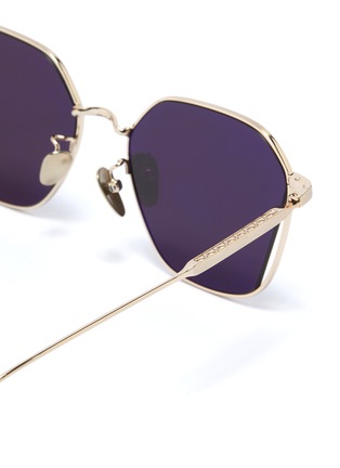 Detail View - Click To Enlarge - PEPPERTINT - 'Slauson II' metal cutout angular frame sunglasses