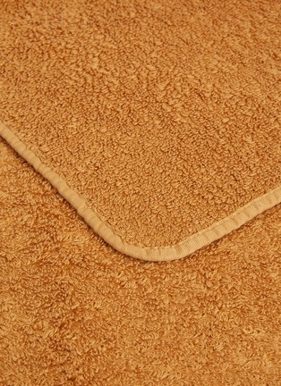 Detail View - Click To Enlarge - ABYSS - Super pile bath sheet – Gold