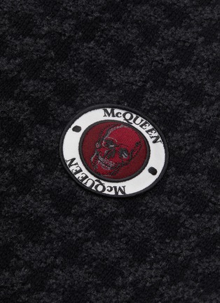  - ALEXANDER MCQUEEN - Logo skull badge houndstooth sweater