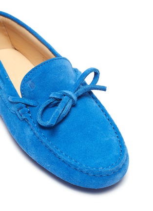 Detail View - Click To Enlarge - TOD’S - 'Gommini' tie suede kids driving shoes