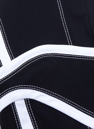  - NO KA’OI - 'Fearless' contrast stripe panel performance cropped leggings