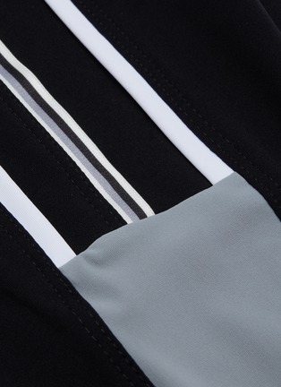  - NO KA’OI - 'Synergy' panelled stripe outseam performance leggings