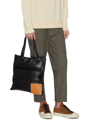 Figure View - Click To Enlarge - LOEWE - Logo patch padded tote bag
