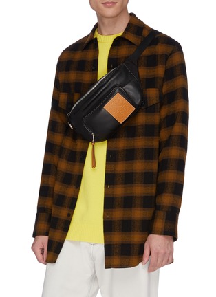 Figure View - Click To Enlarge - LOEWE - Logo patch padded waistbag