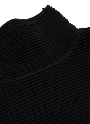  - NAGNATA - Organic cotton rib knit cropped high neck sweater