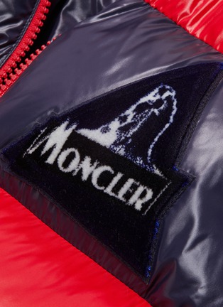  - MONCLER - 'Gary' detachable hood colourblock down puffer jacket