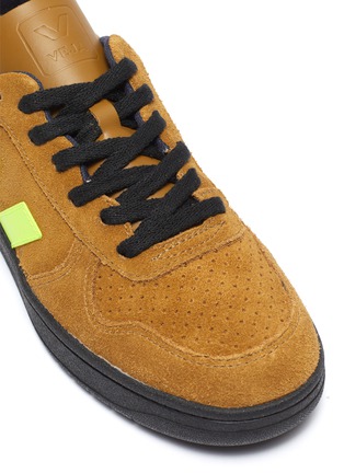 Detail View - Click To Enlarge - VEJA - 'V-10' colourblock suede sneakers
