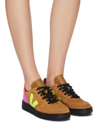 Figure View - Click To Enlarge - VEJA - 'V-10' colourblock suede sneakers