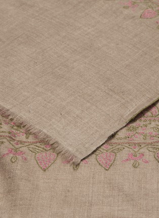 Detail View - Click To Enlarge - AKEE INTERNATIONAL - Botanical embroidered pashmina scarf