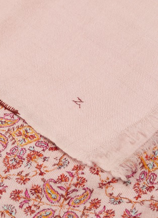 Detail View - Click To Enlarge - AKEE INTERNATIONAL - Geometric floral embroidered pashmina scarf
