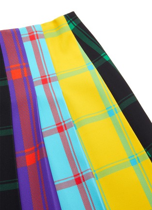 Detail View - Click To Enlarge - ALICE & OLIVIA - 'Semira' colourblock pleated windowpane check skirt