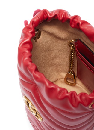 Detail View - Click To Enlarge - GUCCI - 'GG Marmont' mini matelassé leather bucket bag