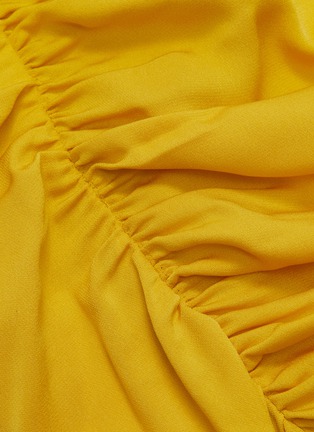 Detail View - Click To Enlarge - THEORY - Ruched side silk blend skirt