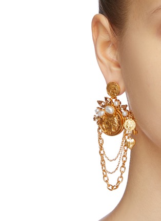Figure View - Click To Enlarge - OSCAR DE LA RENTA - Swarovski crystal faux pearl coin and chain drop earrings