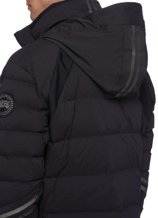 Detail View - Click To Enlarge - CANADA GOOSE - 'Hybridge' reflective stripe hooded puffer jacket