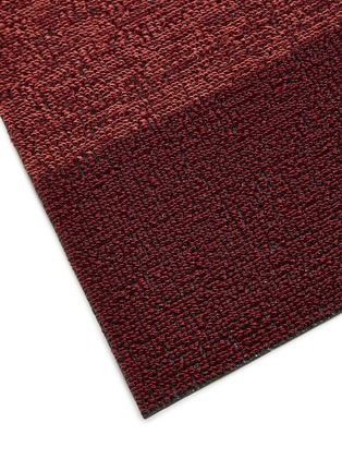 Detail View - Click To Enlarge - CHILEWICH - Shag marbled stripe door mat – Ruby