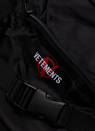  - VETEMENTS - Bum bag packable windbreaker jacket