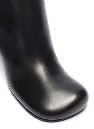 Detail View - Click To Enlarge - BOTTEGA VENETA - Metal heel leather boots