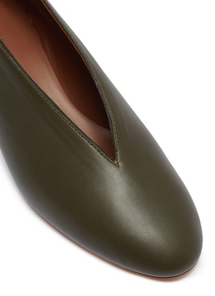 Detail View - Click To Enlarge - GRAY MATTERS - Egg heel choked-up leather pumps