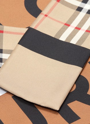 Detail View - Click To Enlarge - BURBERRY - Reversible logo print Vintage check silk twill skinny scarf