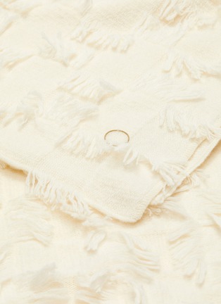 Detail View - Click To Enlarge - OYUNA - Frayed tassel cashmere scarf
