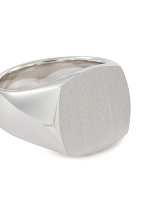 Detail View - Click To Enlarge - TOM WOOD - 'Cushion Satin' silver signet ring – Size 60