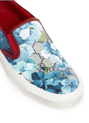 Detail View - Click To Enlarge - GUCCI - 'GG Blooms' floral print skate slip-ons