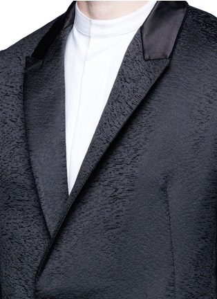 Detail View - Click To Enlarge - HAIDER ACKERMANN - Satin collar jacquard coat