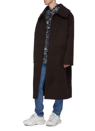 Figure View - Click To Enlarge - BALENCIAGA - 'Incognito' oversized check raglan coat