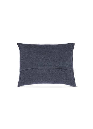  - OYUNA - Travel Cashmere Pillow — Grey