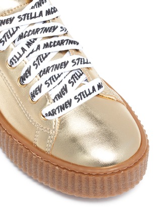 Detail View - Click To Enlarge - STELLA MCCARTNEY - Logo lace faux leather platform kids sneakers