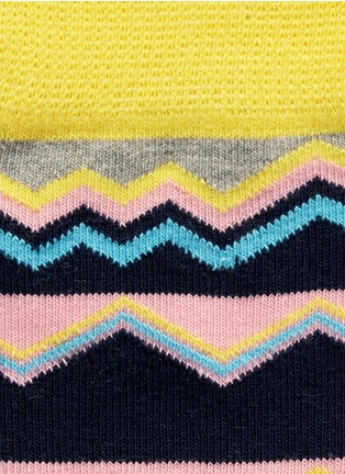Detail View - Click To Enlarge - HAPPY SOCKS - Techno zigzag stripe socks