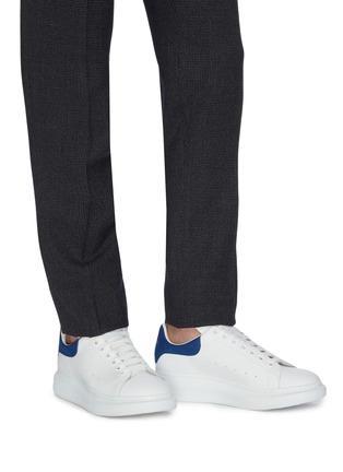 Figure View - Click To Enlarge - ALEXANDER MCQUEEN - Oversized Sneaker' in leather with suede collar