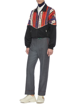 Figure View - Click To Enlarge - GUCCI - Contrast stitch label pleated cropped pants