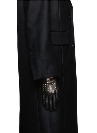 Figure View - Click To Enlarge - ALEXANDER MCQUEEN - Stud leather gloves