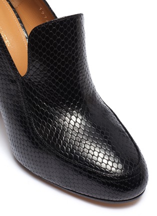 Detail View - Click To Enlarge - DRIES VAN NOTEN - Chunky heel croc-embossed loafers