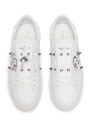 Detail View - Click To Enlarge - VALENTINO GARAVANI - Valentino Garavani x UNDERCOVER 'Untitled' lovers print leather sneakers