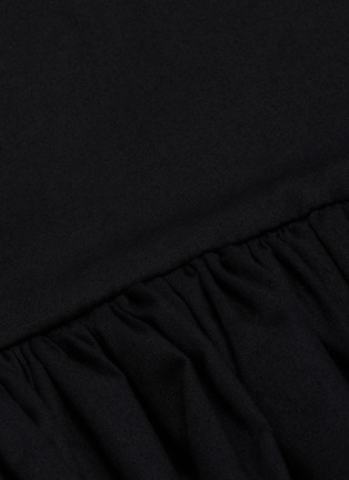 Detail View - Click To Enlarge - LEAL DACCARETT - 'Oye Camo' ruffle hem mini skirt