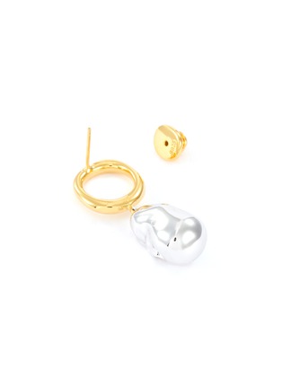 Detail View - Click To Enlarge - J. HARDYMENT - 'Silver Pearl' medium link drop earrings