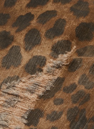 Detail View - Click To Enlarge - R13 - 'Norbury' leopard print split hem denim skirt