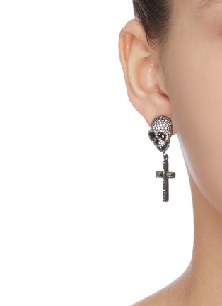 Figure View - Click To Enlarge - BUTLER & WILSON - 'Skull and Cross' drop earrings
