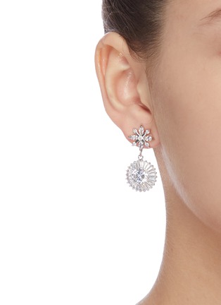 Figure View - Click To Enlarge - BUTLER & WILSON - Geometric drop earrings