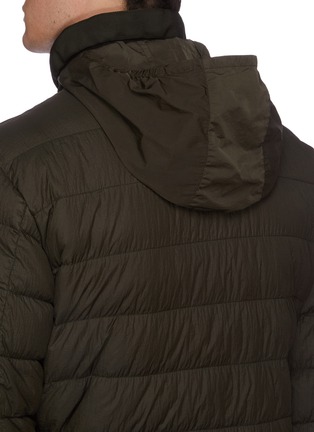 Detail View - Click To Enlarge - MONCLER - Hidden hood quilted jacket