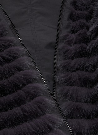  - GEMMI - Reversible hooded fur vest